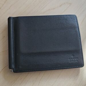 Gucci men’s leather bifold money-clip wallet